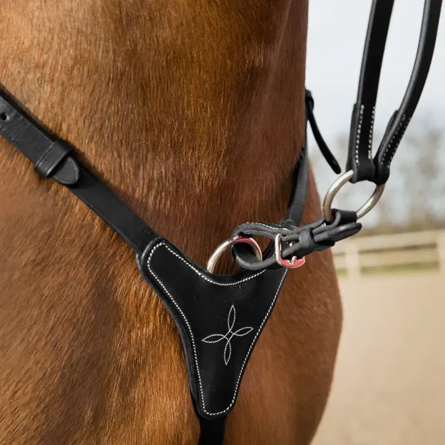 HORZE Adjustable Breastplate with Running Attachment